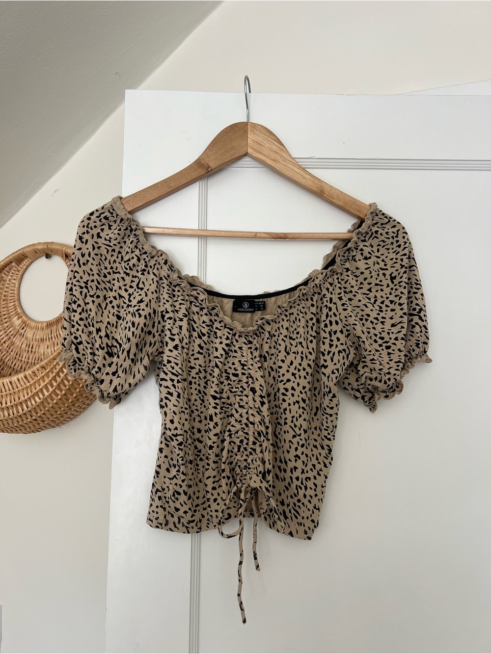 Volcom Chettah Off-Shoulder Crop Top